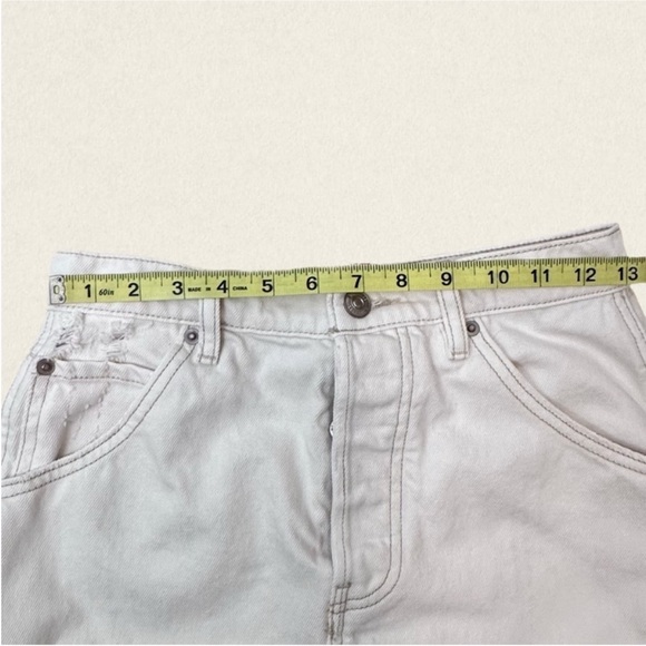 Free People We The Free White Distressed Denim
Button Fly Mini Skirt NWT. - Picture 9 of 14